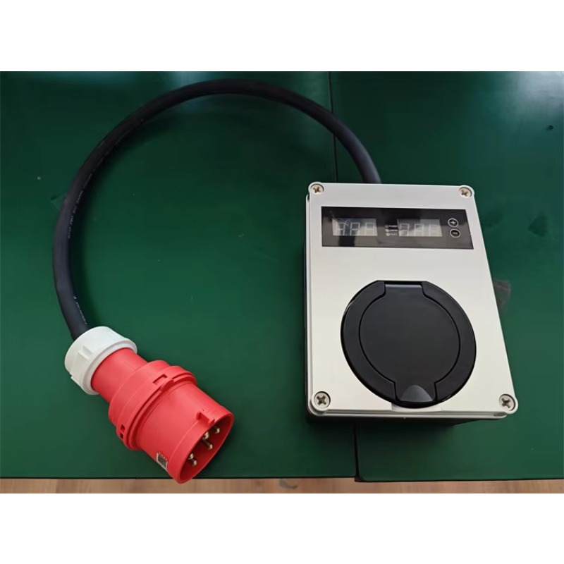 Colonnina di Ricarica a Parete - Ev Charging Socket Type 2 22Kw recensione e prezzo